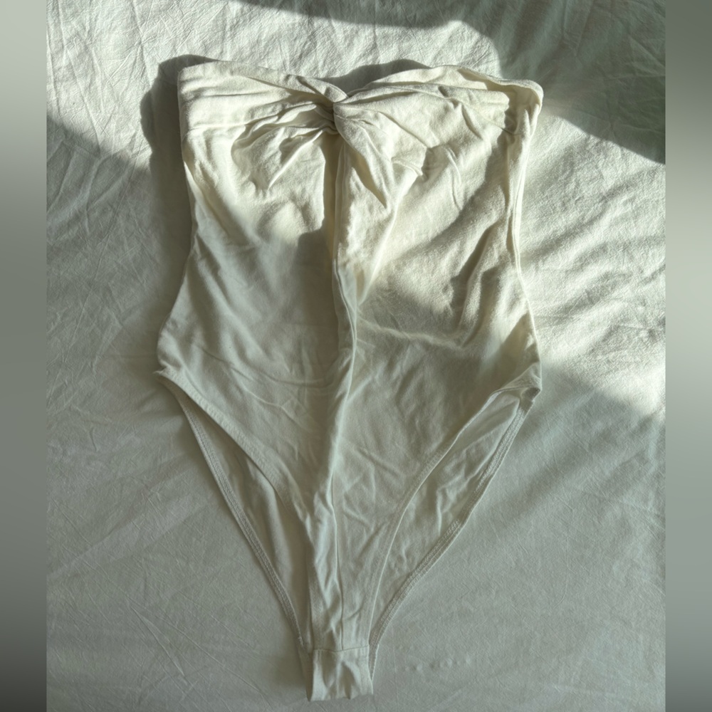 White/Cream Strapless Bodysuit
